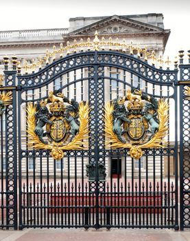 buckingham palace door