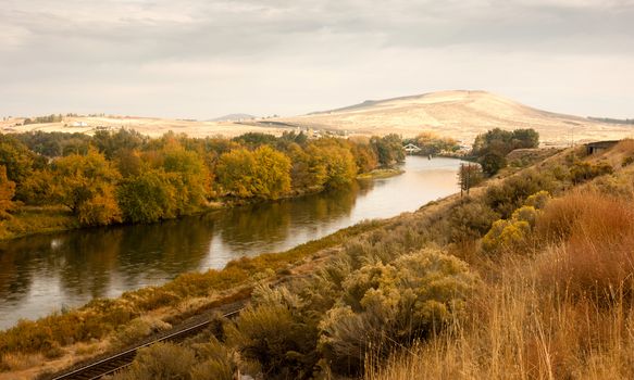 The Yakima River meanders through rich farmland