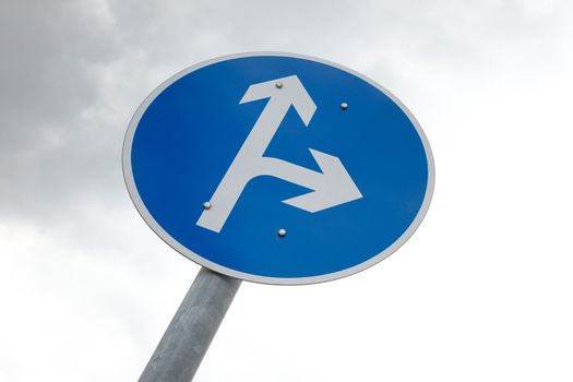 Arrow sign with two directions