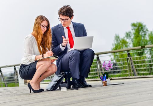 Junior executives dynamics working outside of their office