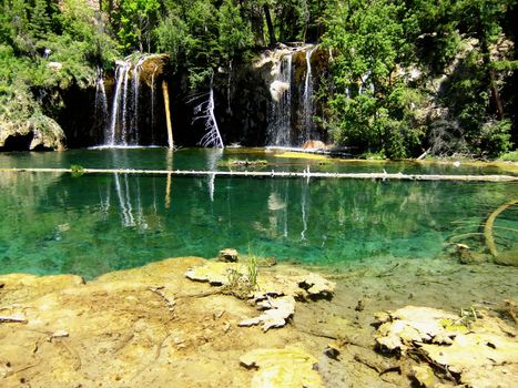 Hanging lake, Glenwood Canyon, Colorado, USA