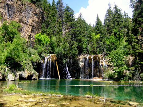 Hanging lake, Glenwood Canyon, Colorado, USA