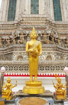 Buddha statue at Wat Arun Wararam in thailand.