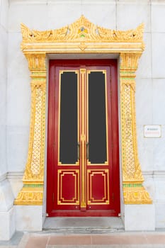 The Thai door in luxury and exquisitely beautiful pattern.