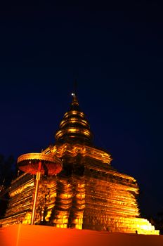 Phra That Sri Jom Thong  Before Sunrise, Series 1_12, Golden Pagoda on Spot Light under Moon, Chiang Mai province, Thailand