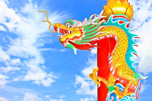 dragon statue and blue sky