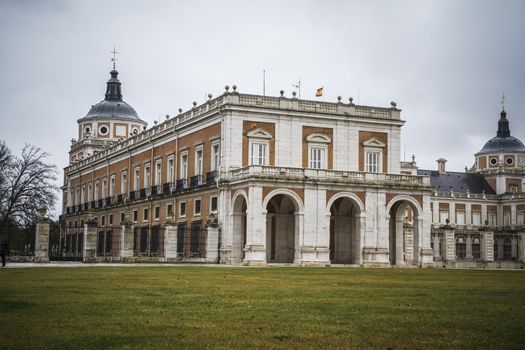 Park, majestic palace of Aranjuez in Madrid, Spain