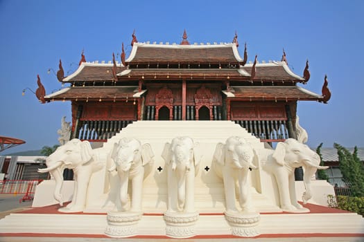 The white stucco elephant sculptur in Royal flora expo ,Chaingmai,Thai land.