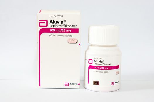 another package of Lopinavir/Ritonavir (ALUVIR) from ABBOTT,shallow focus