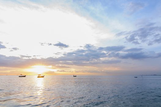 Sunset beach, Bang Phra there are boats on the scene