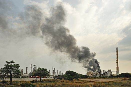 Accidents caused by the sparks of the fire from welding in thailand