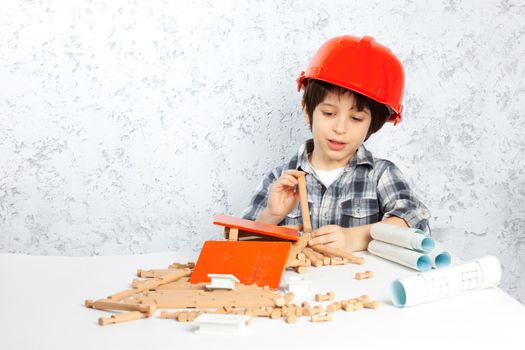 boy plans to build a new house