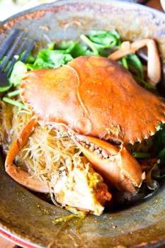 Stream big crab with vermicelli and herb