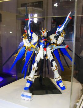 BANGKOK - MAY. 11: A Gundam model in Thailand Comic Con 2014 on May 11, 2014 at Siam Paragon, Bangkok, Thailand.