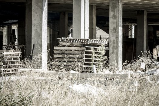 wooden pallet, building construction, concrete beams