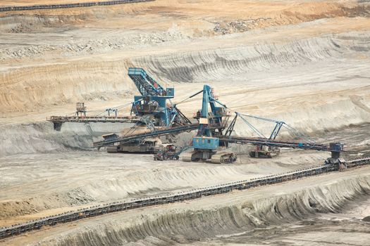 Open pit mining of coal