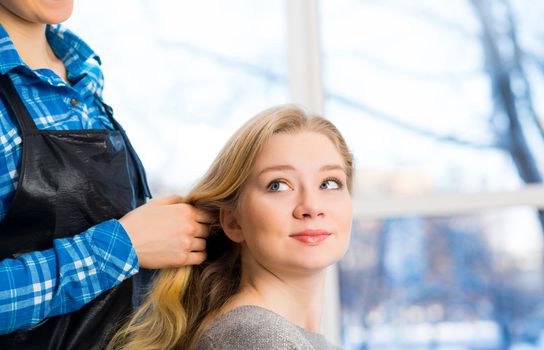 young attractive woman hairdresser hairstyle customer picks