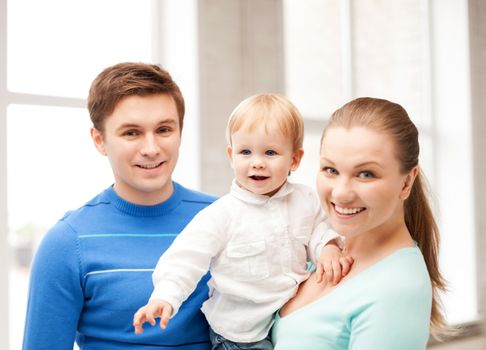 picture of happy family with adorable baby