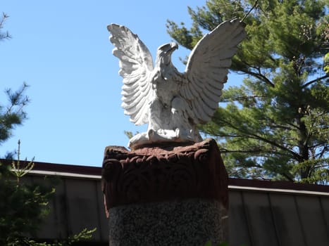 Old Abe American Eagle Statue