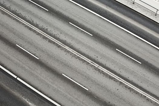 Lanes of an urban main road