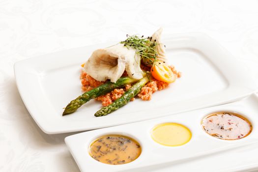 fish with asparagus