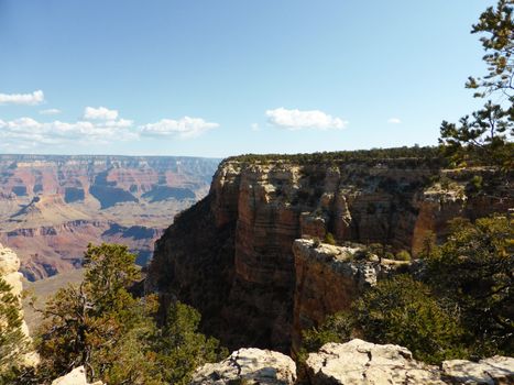 A beautiful image of the Grand Canyon taken from the South rim.