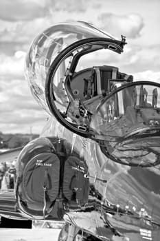 black and white military jet fighter canopy