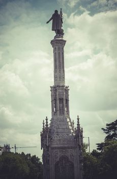 Colon monument, Image of the city of Madrid, its characteristic architecture