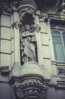 Statue, Image of the city of Madrid, its characteristic architecture