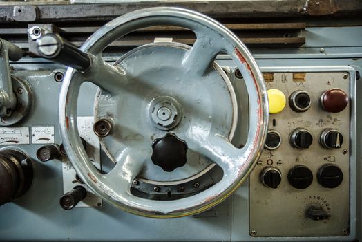 Equipment control of lathe machine