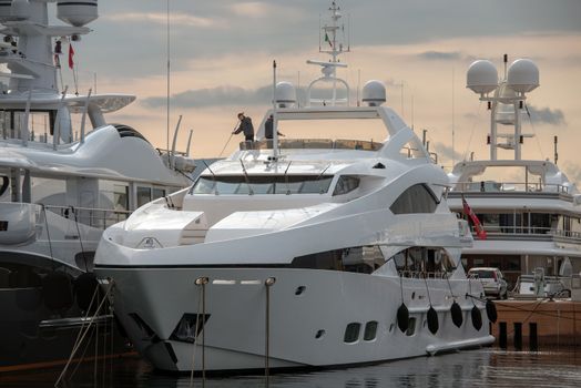 yacht washing with water and detergent products