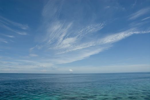 A scene displaying the tropical water found in Mabul, Borneo