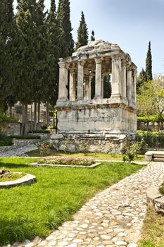 The Mausoleum lies in the Street of  gumuskesen and is well known for being a Roman version of the Halikarnassos Mausoleion, which was recognized as one of the seven wonders of the ancient era. Since the Mausoleum was constructed on the most attractive site in the Roman Necropolis, there was a principle that forced the owner of the building to be an important person for the city. Namely, the owner of this place was expected to be a noble man, a manager or a person recognized as the member of a royal family. This mausoleum, being an exemplary construction thanks to the embellishing stonemasonry and the plan schedule, was constructed in the 2nd century AD, when the Antonins were ruling over Rome. The mausoleum consists of three divisions: (1) the ground floor that serves as a funerary chamber, (2) the second floor that represents the peristillium and the (3) pyramidal top floor. The walls of the ground floor consist of perfectly caved large marble blocks. The coating style of the gate in this construction is based on the same coating technique that was used for the Baltali Gate. The roof of the mausoleum was enriched from one end until the other thanks to relief plants and flowers and geometric motives. People make effort so that the gumuskesen Mausoleum, which represents the Roman Period, takes its place in the ‚ÄúWord Heritage List‚Äù that has been prepared by UNESCO.