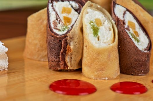 pancake roll with marmalade - dessert dish