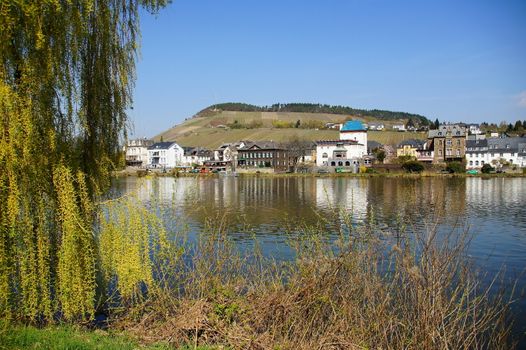 Traben-Trarbachan der Mosel im Frühling