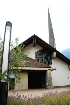 Kirche von Algund bei Meran in Südtirol