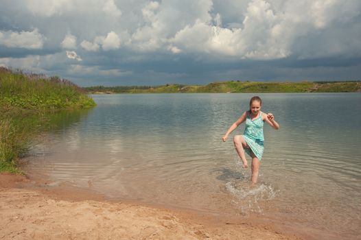 ucky girl hot day on the lake brushetta