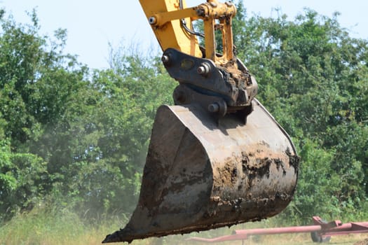 Large mechanical digger