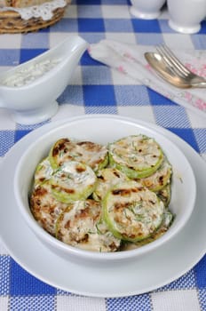 Zucchini in cream sauce with dill and garlic