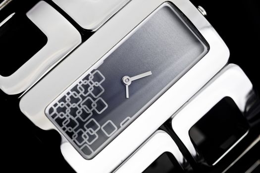 A very luxury woman watch of bracalet