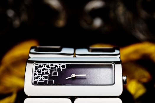 A very luxury woman watch of bracalet