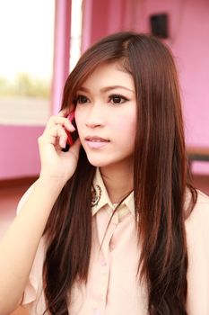 young beauty woman  talking on the cellphone