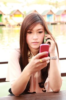 young beauty woman  talking on the cellphone