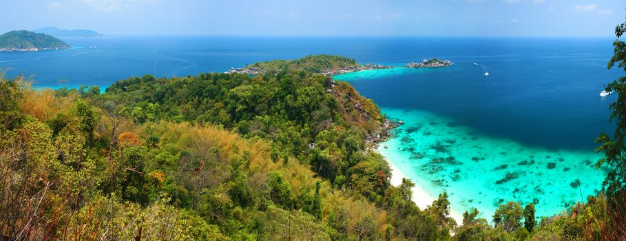 famous viewpoint of Similan Islands Paradise Bay, Thailand