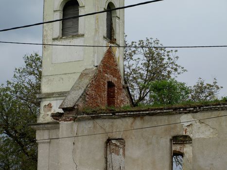ruins of the church       