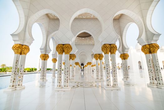 ABU DHABI, UAE - DECEMBER 18: Sheikh Zayed Grand Mosque, Abu Dhabi, UAE on December 18, 2013 in Abu Dhabi. The 3rd largest mosque in the world, area is 22,412 square meters