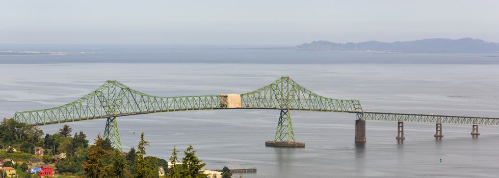 Photo of the Astoria-Megler Bridge that spans the Columbia River