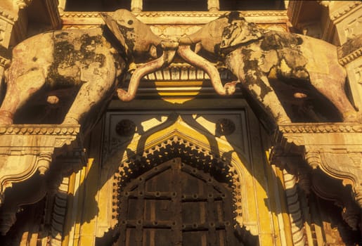 Magnificent stone elephants guarding the entrance to Bundi Palace. Bundi, Rajasthan, India