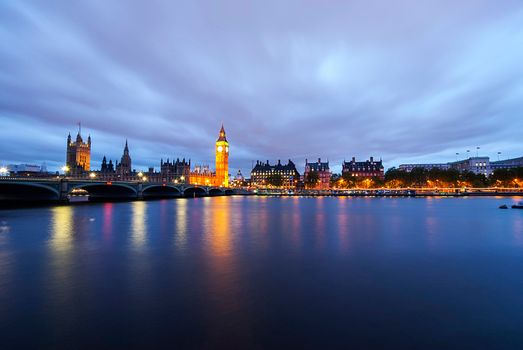 Big Ben and Houses of parliament at dusk, London, UK