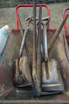 Shovel in a wheelchair in the construction area.